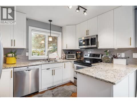 Photo 8 of 2754 Cameron Road, Lakeview Heights, West Kelowna