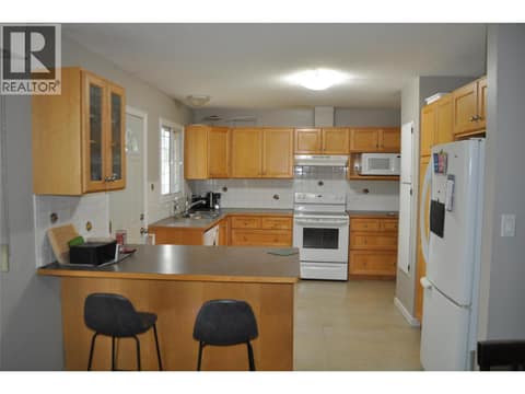 Photo 5 of 645 Pinetree Road, Rutland South, Kelowna