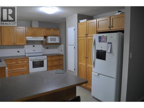 Photo 8 of 645 Pinetree Road, Rutland South, Kelowna