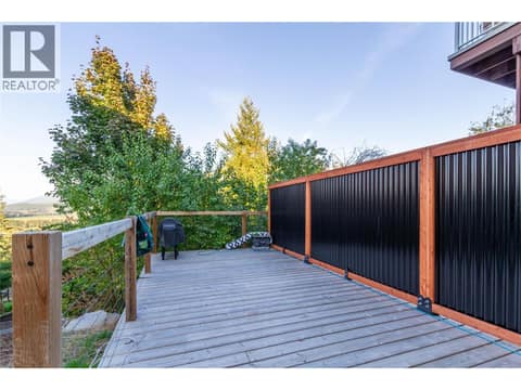 Suite private balcony at 110 Red Rock Crescent, Enderby / Grindrod