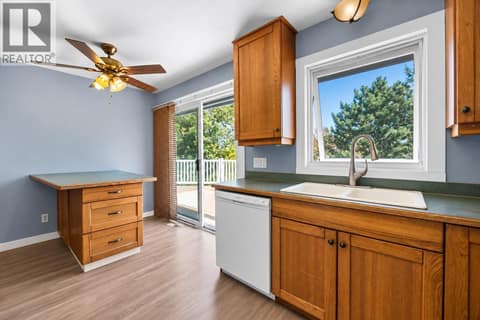 Virtually Staged at 749 ROBSON Drive, Sahali, Kamloops