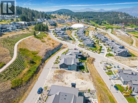 Photo 9 of 261 Ashcroft Court, Predator Ridge, Vernon