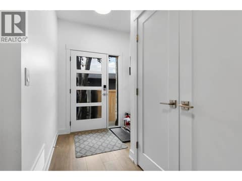 Entry at 745 Morrison Avenue Unit# 4, Kelowna South