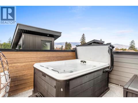 Roof Top Deck at 745 Morrison Avenue Unit# 4, Kelowna South
