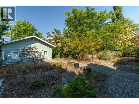 Photo 39 of 913 Moosejaw Street, Main North, Penticton