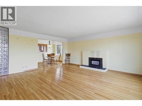 Photo 14 of 211 CONNAUGHT Road, South Kamloops