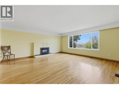 Main Living Area at 211 CONNAUGHT Road, South Kamloops