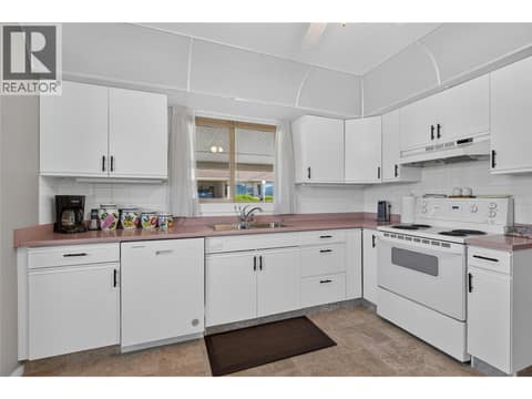Photo 7 of 2200 40 Avenue Unit# 3, Harwood, Vernon