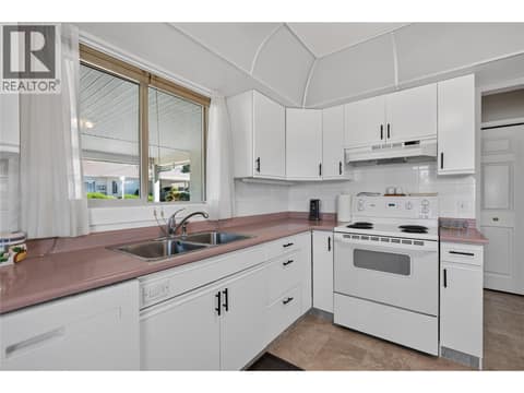 Photo 8 of 2200 40 Avenue Unit# 3, Harwood, Vernon