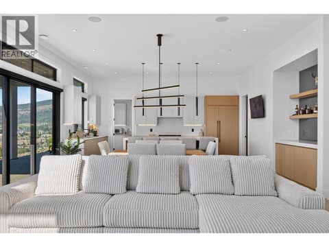 Photo 12 of 1561 Cabernet Court, Lakeview Heights, West Kelowna