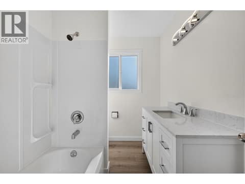 Photo 11 of 2257/2259 Valleyview Drive, Valleyview, Kamloops