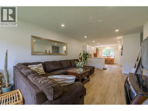Photo 13 of 2257/2259 Valleyview Drive, Valleyview, Kamloops