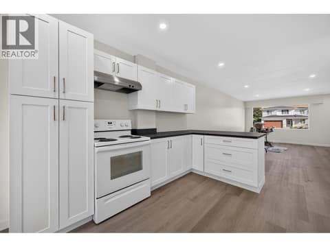 Photo 7 of 2257/2259 Valleyview Drive, Valleyview, Kamloops