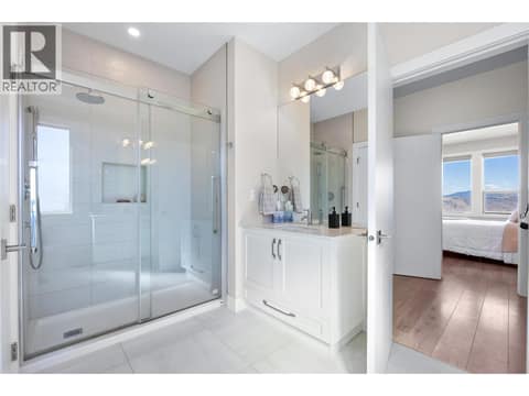 Photo 29 of 464 Edinburgh Boulevard, Aberdeen, Kamloops