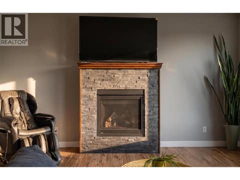 Photo 5 of 2961 Ensign Way, Shannon Lake, West Kelowna