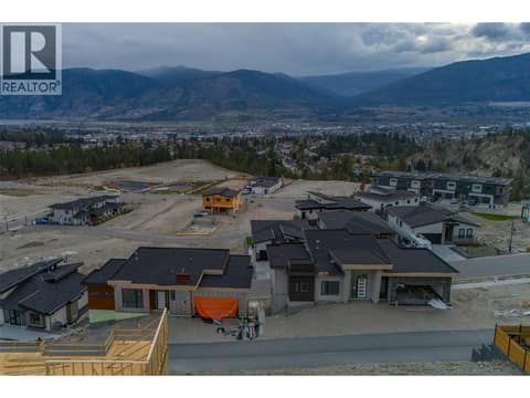 Photo 18 of 1096 Antler Drive, Columbia/Duncan, Penticton