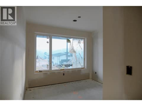 Photo 33 of 1096 Antler Drive, Columbia/Duncan, Penticton