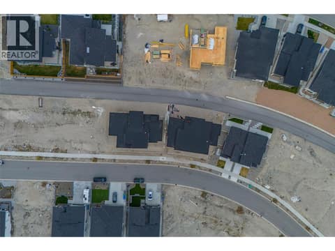 Photo 9 of 1096 Antler Drive, Columbia/Duncan, Penticton