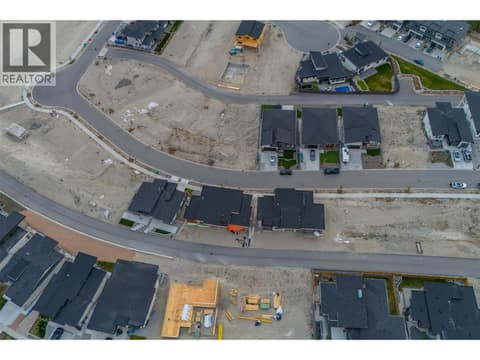Photo 12 of 1092 Antler Drive, Columbia/Duncan, Penticton