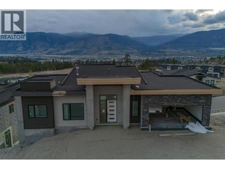 Photo 2 of 1092 Antler Drive, Columbia/Duncan, Penticton