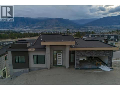 Photo 2 of 1092 Antler Drive, Columbia/Duncan, Penticton