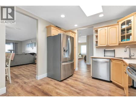 Photo 6 of 1660 Ufton Court Unit# 209, Glenmore, Kelowna