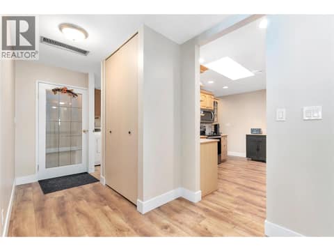 Photo 8 of 1660 Ufton Court Unit# 209, Glenmore, Kelowna