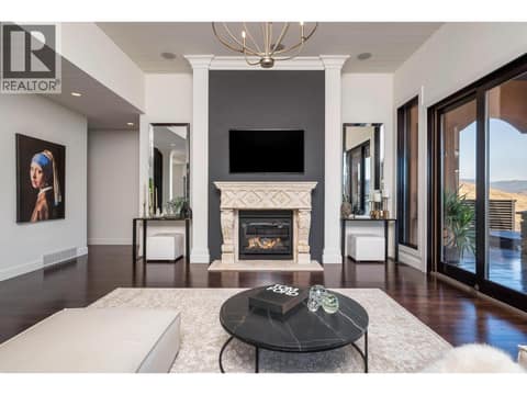 Photo 10 of 328 Cordon Place, Bella Vista, Vernon