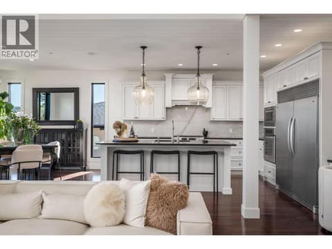 Photo 11 of 328 Cordon Place, Bella Vista, Vernon