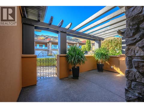 Photo 3 of 328 Cordon Place, Bella Vista, Vernon