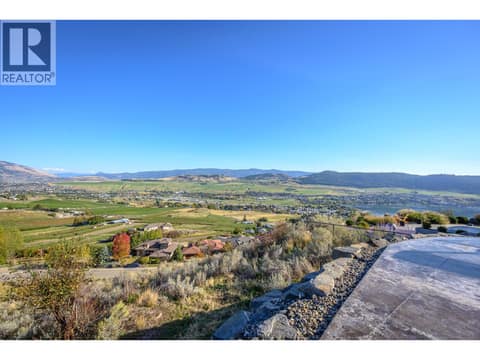 Photo 40 of 328 Cordon Place, Bella Vista, Vernon