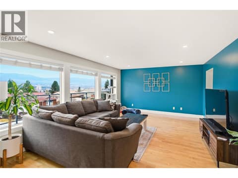 Photo 13 of 2218 Omineca Place, Dilworth Mountain, Kelowna