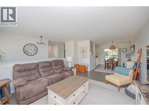 Photo 8 of 3645 Patten Drive, Armstrong/ Spall.
