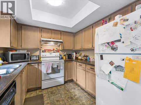 Photo 15 of 3368 McIver Road, Glenrosa, West Kelowna