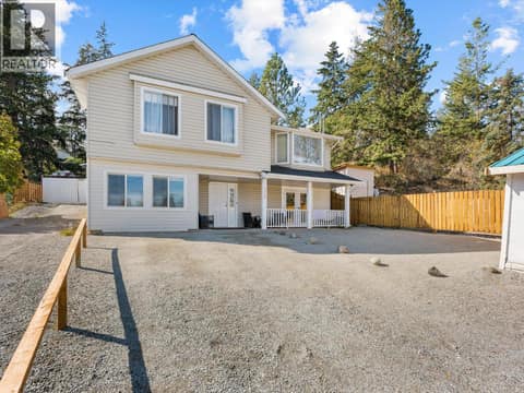 Photo 2 of 3368 McIver Road, Glenrosa, West Kelowna