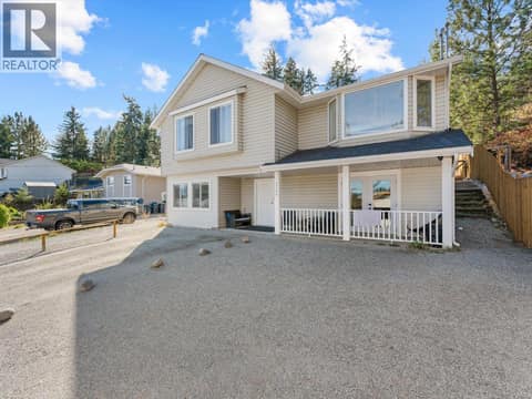 Photo 3 of 3368 McIver Road, Glenrosa, West Kelowna