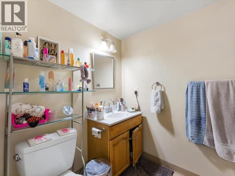 Suite Bathroom at 3368 McIver Road, Glenrosa, West Kelowna