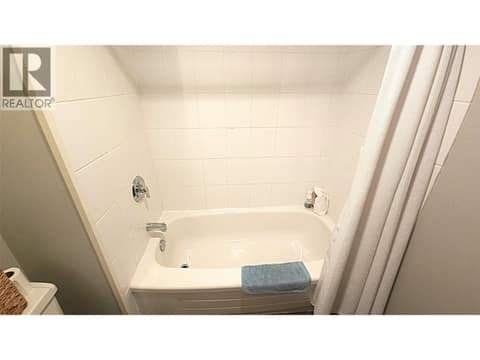 Photo 9 of 1560 Summit Drive Unit# 335, Sahali, Kamloops