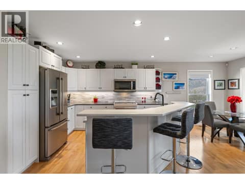 Photo 8 of 2300 Silver Place Unit# 3, Dilworth Mountain, Kelowna