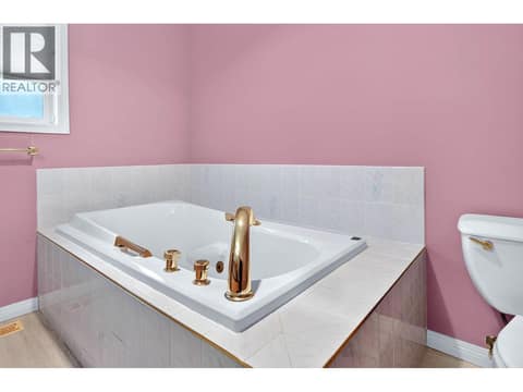 Ensuite at 94 Thor Drive, Sahali, Kamloops
