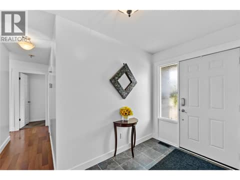 Photo 3 of 593 Braemar Drive, Aberdeen, Kamloops