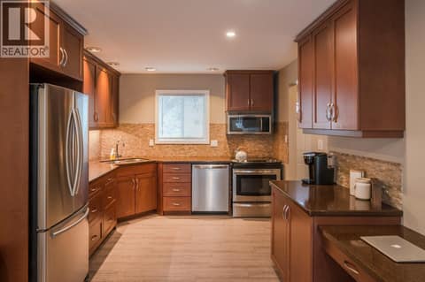 Photo 5 of 3004 South Main Street Unit# 114, Main South, Penticton