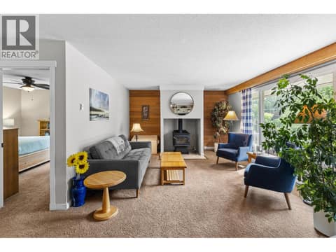 Photo 10 of 353 Clifton Road S, Glenmore, Kelowna