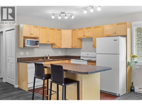 Photo 26 of 353 Clifton Road S, Glenmore, Kelowna