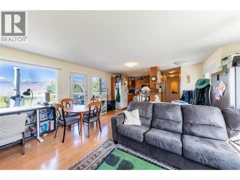 Photo 8 of 690 Fraser Street, South Kamloops