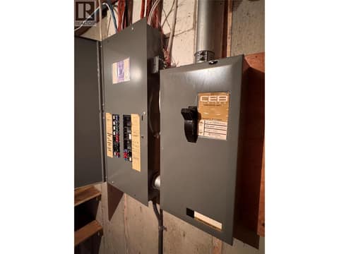 200 AMP Service at 3764 Creamery Road, Armstrong/ Spall.
