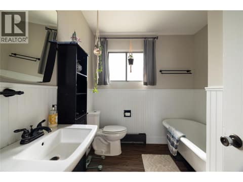 Main Bath - 4 Pce at 3764 Creamery Road, Armstrong/ Spall.