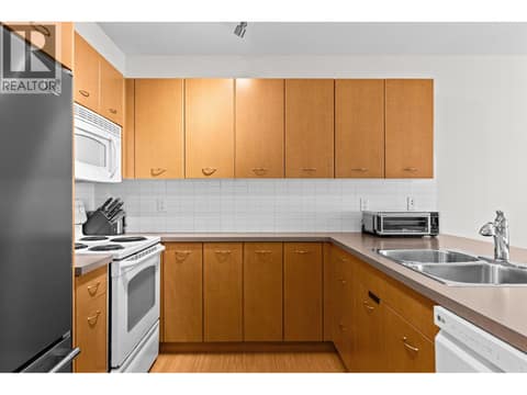 Photo 15 of 533 Yates Road Unit# 411, North Glenmore, Kelowna
