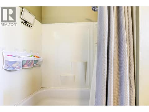Photo 18 of 1360 Elm Street, Glenmore, Kelowna