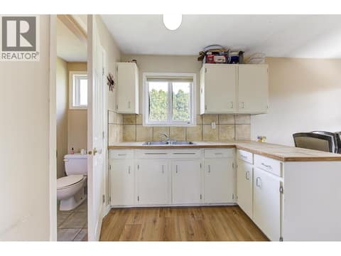 Right side at 1360 Elm Street, Glenmore, Kelowna